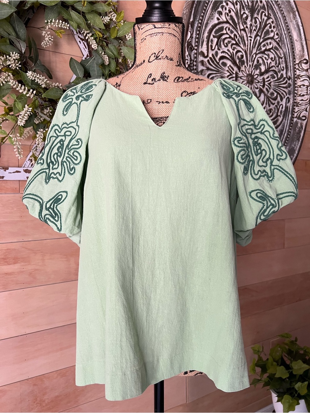 Umgee Light Green Embroidered Puff Sleeve Blouse